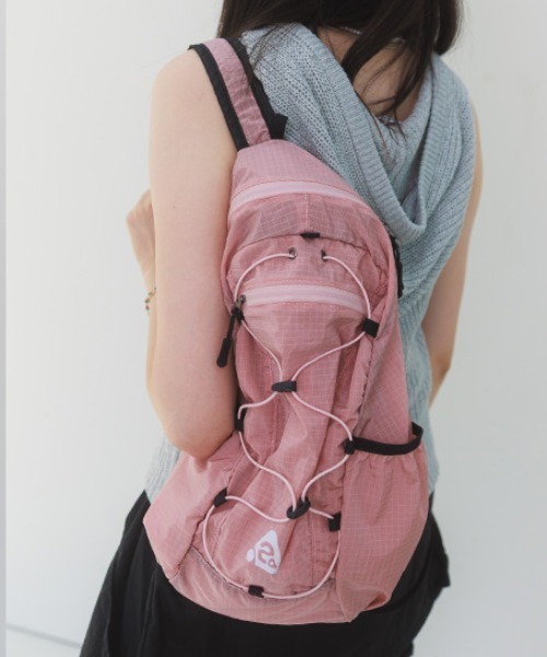 HEISAN(ハイサン)の「◇HEISAN◇ブランド直輸入正規品//折りたためる/パッカブル超軽量 コンパクト ポケット バッグ V2 ナイロン ULTRA-LIGHT COMPACT POCKET BAG V2 NYLON(バックパック/リュック・レディース・ブルー/グレー/パープル/ピンク・FREE)」の6枚目の写真