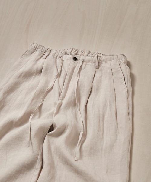 markaware（マーカウェア）の「【MARKAWARE】DOUBLE PLEATED EASY TROUSERS（スラックス・メンズ・ブラック/ベージュ・1/2）」の16枚目の写真