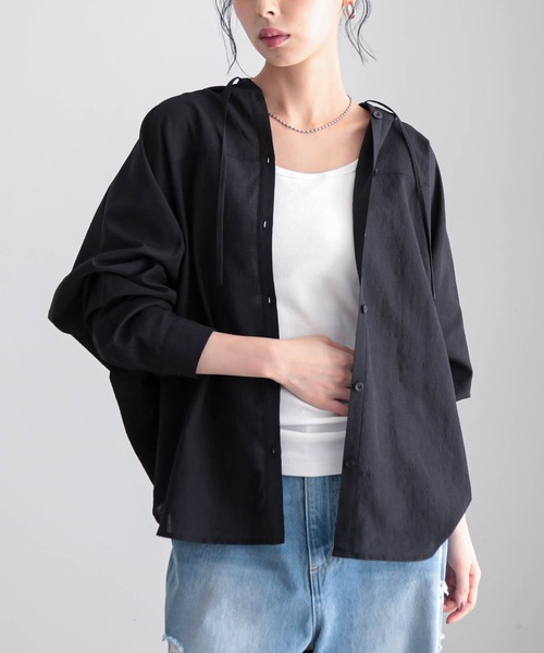 for/c(フォーシー)の「フーディーシャツ【サスティナブル(シャツ/ブラウス・レディース・オフホワイト/ライトブラウン/ブラック・M/L)」の13枚目の写真