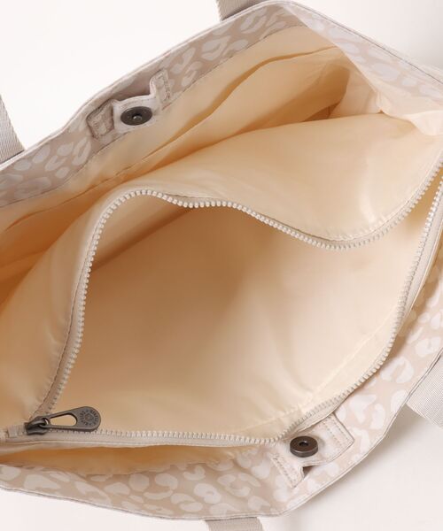 kipling（キプリング）の「【kipling】キプリング Elevated Jacquard COLISSA トートバッグ（トートバッグ・レディース・ホワイト・FREE）」の4枚目の写真
