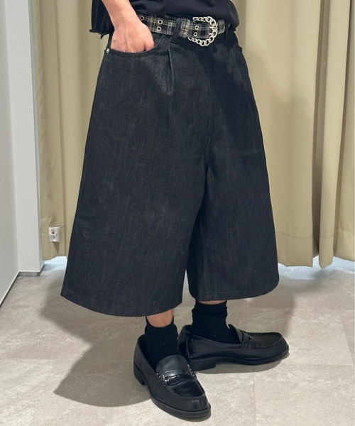 kutir(クティール)の「PANEL DESIGN RIGID BAGGY DENIM JORTS/切り替えデザインリジットバギーデニムジョーツ(デニムパンツ・メンズ・ブラック/インディゴブルー・LARGE/MEDIUM/SMALL)」の18枚目の写真