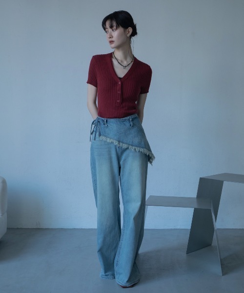 Henley V‑neck ribbed t‑shirt (Хенли с V‑образным вырезом)