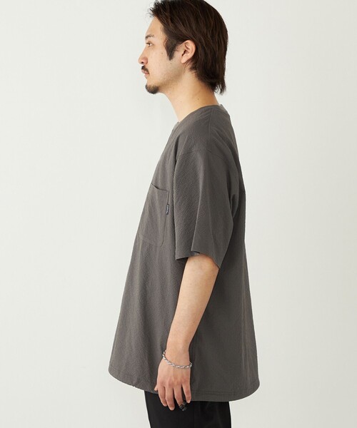 SHIPS Colors(シップス カラーズ)の「SHIPS Colors:〈接触冷感・吸水速乾・洗濯機可能〉ライト シアサッカー Tシャツ(Tシャツ/カットソー・メンズ・ダークグレー/イエロー/ブルー・MEDIUM/LARGE/X-LARGE)」の16枚目の写真