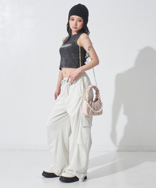 ANAP(アナップ)の「パール付 ハーフムーン バッグ(ショルダーバッグ・レディース・ピンク/ホワイト/ブルー/ブラック/イエロー・F)」の8枚目の写真