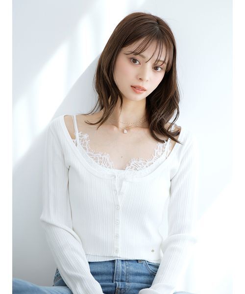 SNIDEL（スナイデル）の「レーストリムニットアンサンブル（ニット/セーター・レディース・ライトブルー/モカ/ホワイト・F）」の2枚目の写真