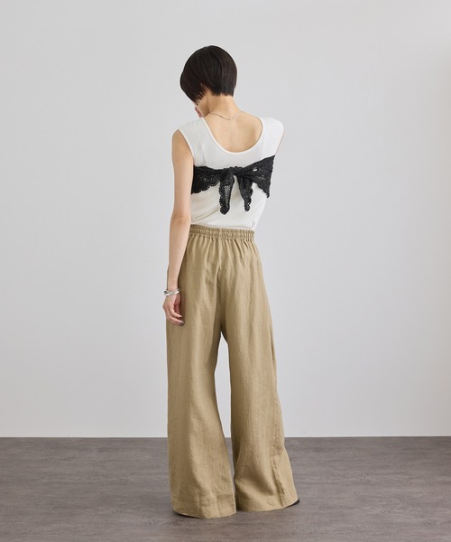 SALON adam et rope'(サロン アダム エ ロペ)の「ハイウェットテレコ2WAYタンクトップ(タンクトップ・レディース・ブラック/オフホワイト・FREE)」の19枚目の写真