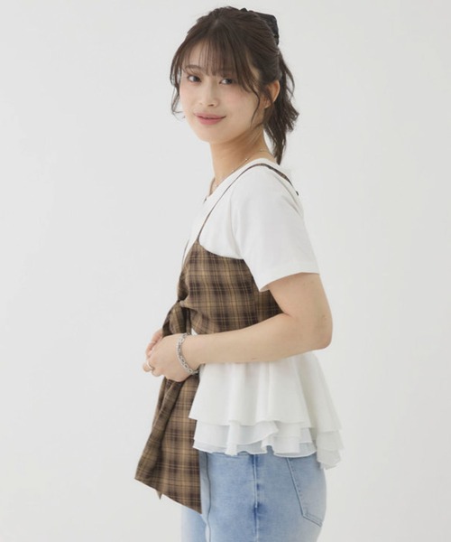 archives（アルシーヴ）の「【大人可愛いが叶うリボンビスチェSET】チェックアソートリボンビスチェ×ペプラムブラウスＴＥＥ　ＳＥＴ（Tシャツ/カットソー・レディース・ベージュ/ブラウン/ブラック/チャコールグレー・MEDIUM）」の7枚目の写真