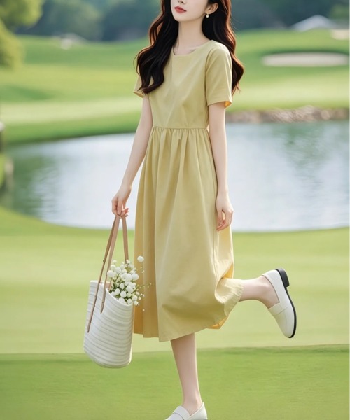 LUCPY(ラクピー)の「ウエストギャザーフレアロングワンピース(ワンピース・レディース・グリーン・X-LARGE/LARGE/MEDIUM/SMALL)」の4枚目の写真