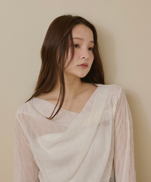 Alumu.(エルム)の「AM139027ドレープネックシアートップス(その他トップス・レディース・オフホワイト/ブラック・FREE)」の15枚目の写真