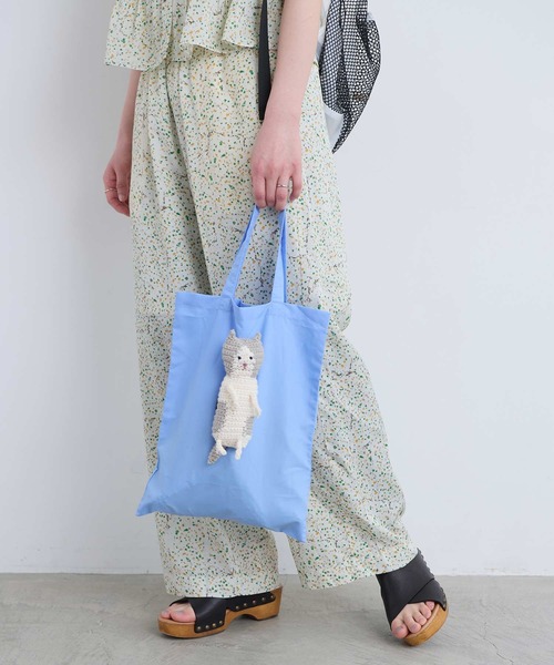 l'atelier du savon(アトリエドサボン)の「ぬいぐるみみたいなネコバッグ(トートバッグ・レディース・グレー/グリーン/ブラック/サックスブルー・FREE)」の5枚目の写真