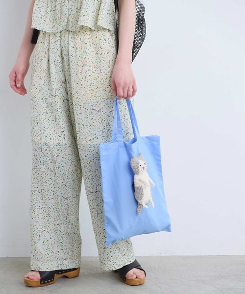 l'atelier du savon(アトリエドサボン)の「ぬいぐるみみたいなネコバッグ(トートバッグ・レディース・グレー/グリーン/ブラック/サックスブルー・FREE)」の6枚目の写真