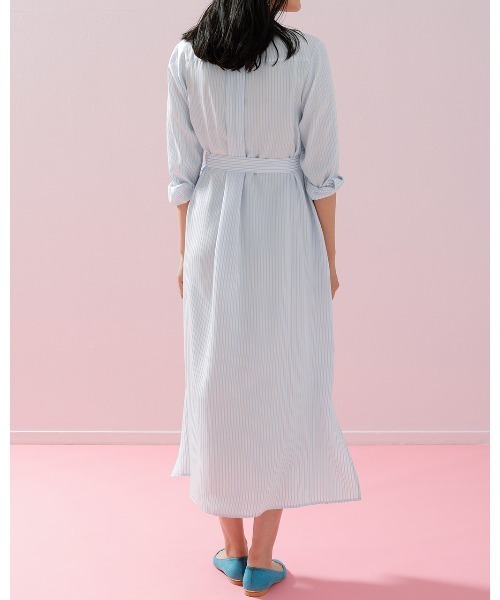DoCLASSE（ ドゥクラッセ）の「ソフトクロス・カシュクールシャツワンピース（ワンピース・レディース・ベージュ/ブルー・11/9）」の9枚目の写真