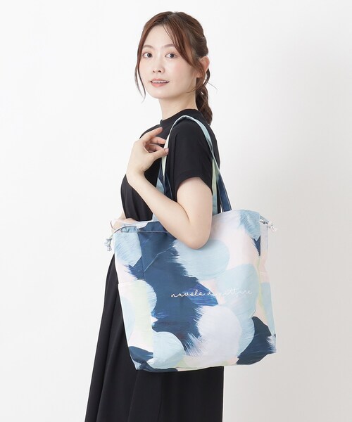one'sterrace(ワンズテラス)の「SE アートプリントトート(トートバッグ・レディース・アイボリー系8/ベージュ系8/ブルー系その他7・99)」の21枚目の写真