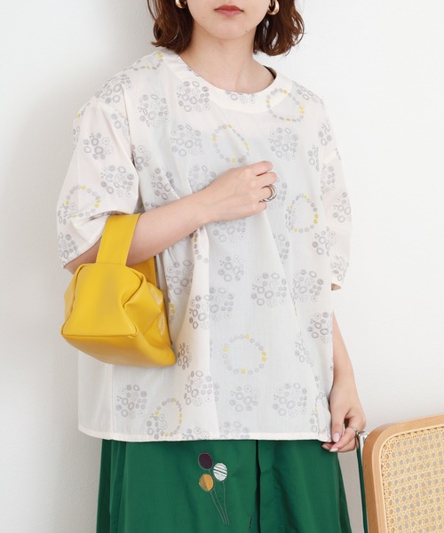 Emago(イマゴ)の「EMAGO 花ドット刺繍ブラウス(シャツ/ブラウス・レディース・ホワイト・FREE)」の3枚目の写真