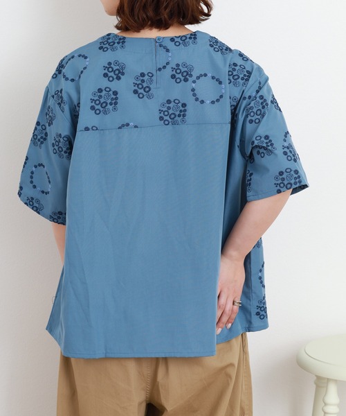 Emago(イマゴ)の「EMAGO 花ドット刺繍ブラウス(シャツ/ブラウス・レディース・ホワイト・FREE)」の18枚目の写真