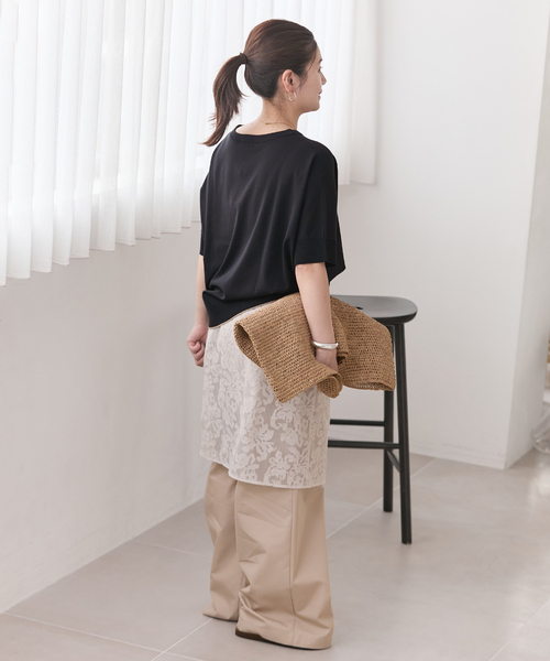 JOURNAL STANDARD(ジャーナルスタンダード)の「《追加2》【UVカット/洗える/接触冷感】WASHABLE COOL UV ドルマンプルオーバー(ニット/セーター・レディース・ブラック/アイボリー/サックスブルー・FREE)」の16枚目の写真