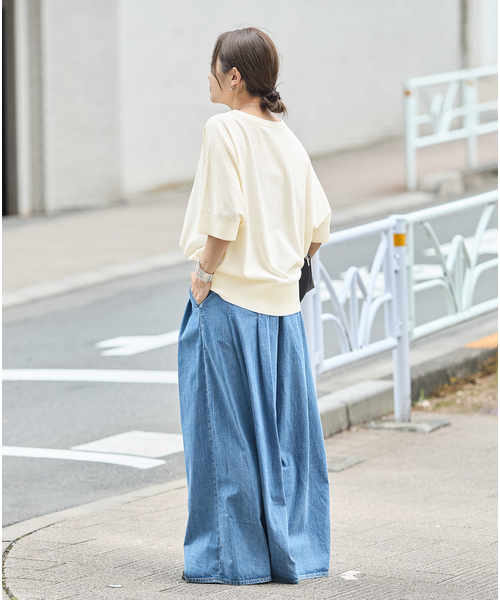 JOURNAL STANDARD(ジャーナルスタンダード)の「《追加2》【UVカット/洗える/接触冷感】WASHABLE COOL UV ドルマンプルオーバー(ニット/セーター・レディース・ブラック/アイボリー/サックスブルー・FREE)」の6枚目の写真
