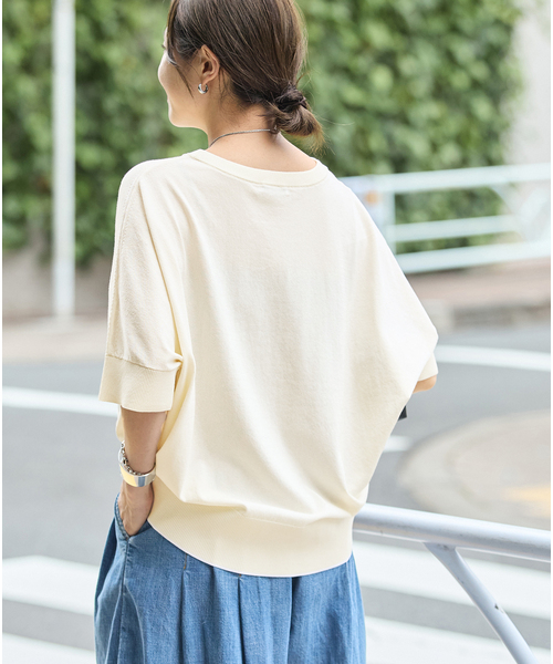 JOURNAL STANDARD(ジャーナルスタンダード)の「《追加2》【UVカット/洗える/接触冷感】WASHABLE COOL UV ドルマンプルオーバー(ニット/セーター・レディース・ブラック/アイボリー/サックスブルー・FREE)」の7枚目の写真
