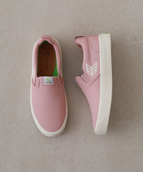 CARIUMA(カリウマ)の「SLIP-ON Canvas Logo スリッポン キャンバス ロゴ(スニーカー・メンズ・ブラック/ピンク・US-6/US-7/US8/US8.5/US-7h)」の2枚目の写真