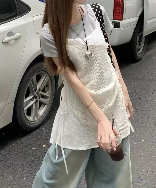 SHERU(シェル)の「透かしレース サイドドローコード付き キャミミニワンピース レイヤード重ね着インナースリップ レディース甘クール 重ね着用シアースリップ レディース韓国デイリートップス(キャミソール・レディース・アイボリー・MEDIUM)」の4枚目の写真