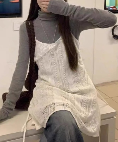 SHERU(シェル)の「透かしレース サイドドローコード付き キャミミニワンピース レイヤード重ね着インナースリップ レディース甘クール 重ね着用シアースリップ レディース韓国デイリートップス(キャミソール・レディース・アイボリー・MEDIUM)」の20枚目の写真