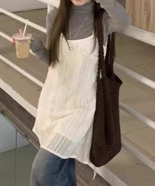 SHERU(シェル)の「透かしレース サイドドローコード付き キャミミニワンピース レイヤード重ね着インナースリップ レディース甘クール 重ね着用シアースリップ レディース韓国デイリートップス(キャミソール・レディース・アイボリー・MEDIUM)」の21枚目の写真