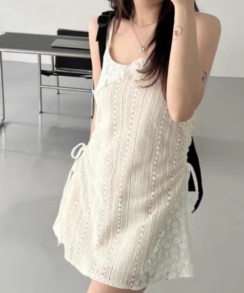 SHERU(シェル)の「透かしレース サイドドローコード付き キャミミニワンピース レイヤード重ね着インナースリップ レディース甘クール 重ね着用シアースリップ レディース韓国デイリートップス(キャミソール・レディース・アイボリー・MEDIUM)」の22枚目の写真