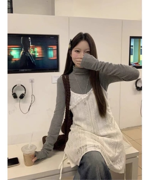 SHERU(シェル)の「透かしレース サイドドローコード付き キャミミニワンピース レイヤード重ね着インナースリップ レディース甘クール 重ね着用シアースリップ レディース韓国デイリートップス(キャミソール・レディース・アイボリー・MEDIUM)」の8枚目の写真