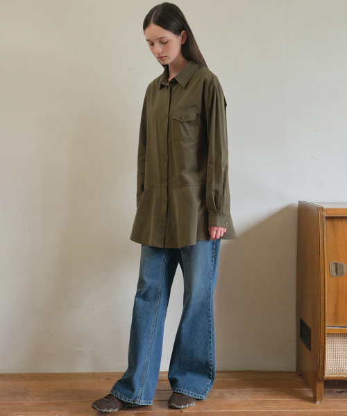 OURNOSTALGIA（アワー ノスタルジア）の「Sepia shirts mini dress_Khaki(O25-OPS04)（ワンピース・レディース・カーキ・FREE）」の2枚目の写真