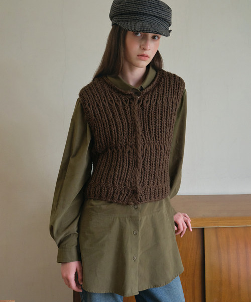 OURNOSTALGIA（アワー ノスタルジア）の「Sepia shirts mini dress_Khaki(O25-OPS04)（ワンピース・レディース・カーキ・FREE）」の3枚目の写真