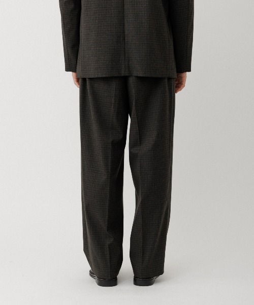 ADAM ET ROPE'(アダムエロペ)の「DELEGANT ストレートスラックス(スラックス・メンズ・ダークブラウン/ブラック/カーキ・S/M/L)」の5枚目の写真