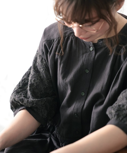 soulberry(ソウルベリー)の「袖にアイレット刺繍のワンピース(ワンピース・レディース・チャコールグレー・M/L/LL/3L/4L/5L)」の4枚目の写真