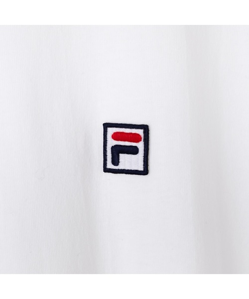 FILA(フィラ)の「ESSENTIAL TEE WITH CASE / エッセンンシャル ティーシャツ(Tシャツ/カットソー・レディース・グレー/ホワイト/ブラック・L/M/S/XL)」の5枚目の写真