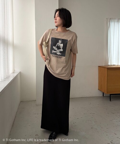 CAPRICIEUX LE'MAGE(カプリシューレマージュ)の「〈GOOD ROCK SPEED〉EATING PHOTO Tシャツ(Tシャツ/カットソー・レディース・ライトベージュ・FREE)」の7枚目の写真