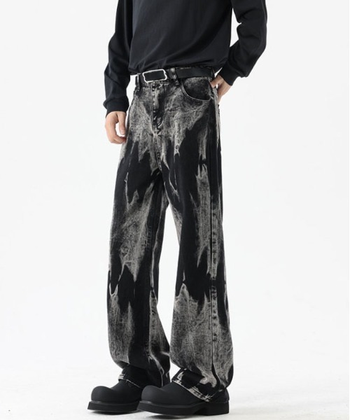 DOUBLE STEAL(ダブルスティール)の「DSブリーチウォッシュワイドデニム(デニムパンツ・メンズ・ブラック・X-LARGE/LARGE/MEDIUM/SMALL)」の1枚目の写真