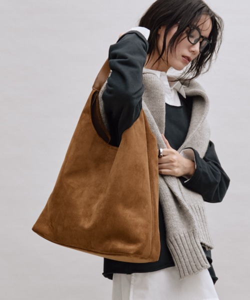 ANF.MUU(アンフムー)の「スエードワンハンドルバッグ(トートバッグ・レディース・ダークブラウン/ブラウン/ベージュ・FREE)」の2枚目の写真