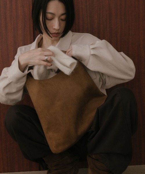 ANF.MUU(アンフムー)の「スエードワンハンドルバッグ(トートバッグ・レディース・ダークブラウン/ブラウン/ベージュ・FREE)」の11枚目の写真