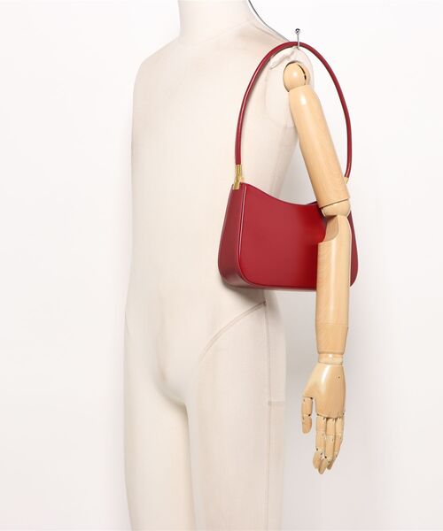 NiiNa（ニーナ）の「【 NiiNa / ニーナ 】高品質牛革グロッシーカーブショルダーバッグ（ショルダーバッグ・レディース・ホワイト/ブラック/ブラウン/レッド・FREE）」の5枚目の写真