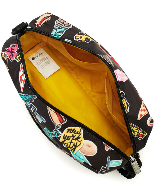 LeSportsac(レスポートサック)の「DANIELLA CROSSBODY NYCアイコニックステッカーズ(ショルダーバッグ・レディース・その他・FREE)」の6枚目の写真