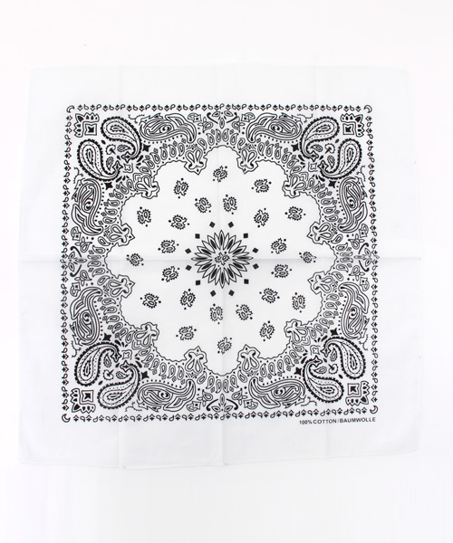 WEGO（ウィゴー）の「WEGO/バンダナ（バンダナ/スカーフ・レディース・イエロー/ライトパープル/ライトピンク/ブラック/ブルー/レッド/ホワイト/パープル/オレンジ/グリーン/ピンク・FREE）」の2枚目の写真