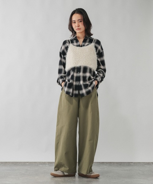 GLOBAL WORK（グローバルワーク）の「やわらかストレッチチノパンツ/813973（その他パンツ・レディース・ベージュ/カーキ・SMALL/MEDIUM/LARGE）」の7枚目の写真