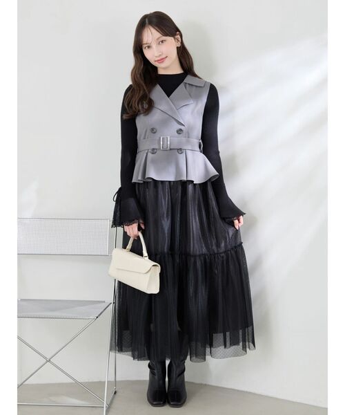 dazzlin(ダズリン)の「ペプラムトレンチワンピース(ワンピース・レディース・アイボリー/ブラック・SMALL/MEDIUM)」の5枚目の写真