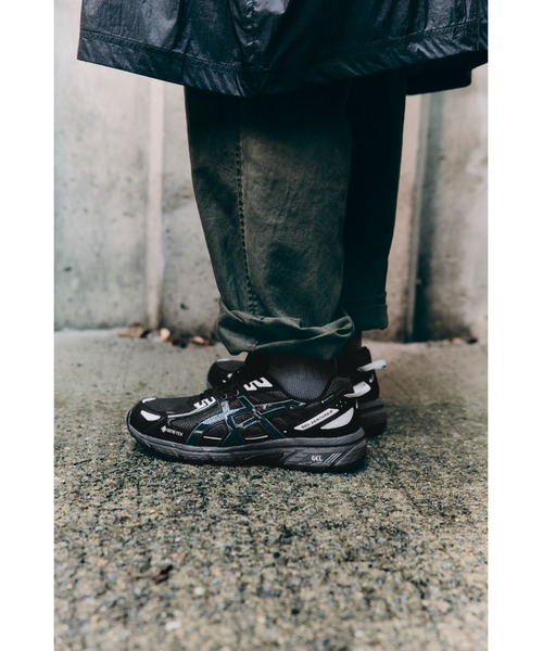 ASICS(アシックス)の「GEL-VENTURE 6 GTX / ゲルベンチャー 6 ゴアテックス(スニーカー・メンズ・ブラック×グレー・25.5/27/27.5/23/29/23.5/25/24.5/28.5/24/26/26.5/29.5/28)」の8枚目の写真