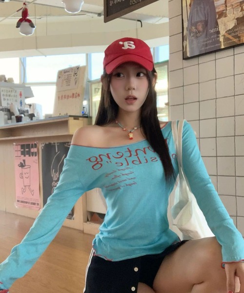 SHEPP(シープ)の「【26年秋冬新作】メロウパイピング バイカラー ロングスリーブ ワンショル カットソー(Tシャツ/カットソー・レディース・ホワイト/ブルー・M)」の10枚目の写真
