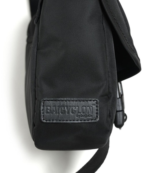 BAICYCLON by Bagjack（バイシクロン バイ バグジャック）の「FLAP SHOULDER BAG　BCL-110（ショルダーバッグ・メンズ・ブラック・FREE）」の6枚目の写真
