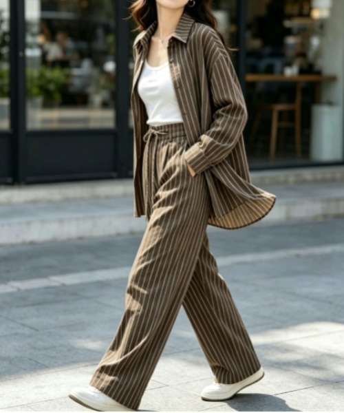 BY THE BAY(バイザベイ)の「【リラックス感・きれいめ】ストライプ柄シャツ×パンツ セットアップ/3色展開|ブラック ブラウン ベージュ 上下2点セット 長袖 ルームウェア 大人カジュアル(セットアップ・レディース・ブラウン/ブラック/ベージュ・FREE)」の9枚目の写真
