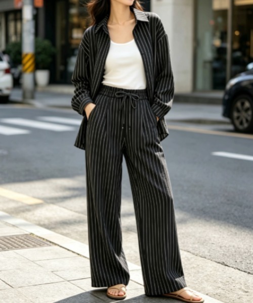 BY THE BAY(バイザベイ)の「【リラックス感・きれいめ】ストライプ柄シャツ×パンツ セットアップ/3色展開|ブラック ブラウン ベージュ 上下2点セット 長袖 ルームウェア 大人カジュアル(セットアップ・レディース・ブラウン/ブラック/ベージュ・FREE)」の8枚目の写真