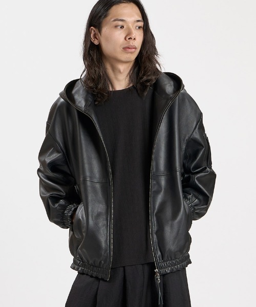 NO ID.(ノーアイディ)の「mj11999- シープレザーBIGフーデッドBLZ ブルゾン(859030-557L)(ブルゾン・メンズ・ブラック・ONE SIZE)」の8枚目の写真
