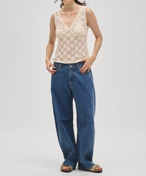 TODAYFUL（トゥデイフル）の「【TODAYFUL/トゥデイフル】Shrink Lace Tanktop/シュリンクレースタンクトップ（タンクトップ・レディース・キナリ/ブラック・FREE）」の3枚目の写真