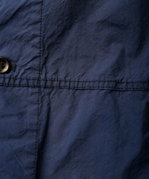 FDMTL（ファンダメンタル）の「【FDMTL】INDIGO WATER REPELLENT SOUTIEN COLLAR COAT（ステンカラーコート・メンズ・ブルー/ネイビー・SMALL/LARGE/MEDIUM/X-LARGE）」の4枚目の写真